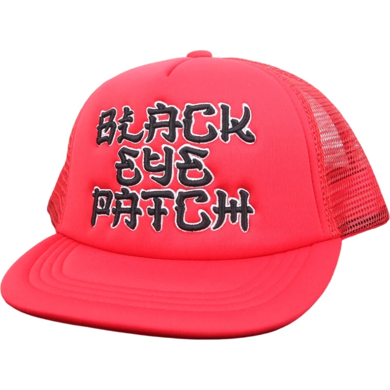 Röd golfhatt